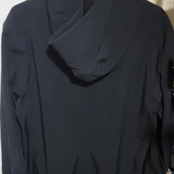 Lululemon mens large black PNW jacket - Picture 2 of 2
